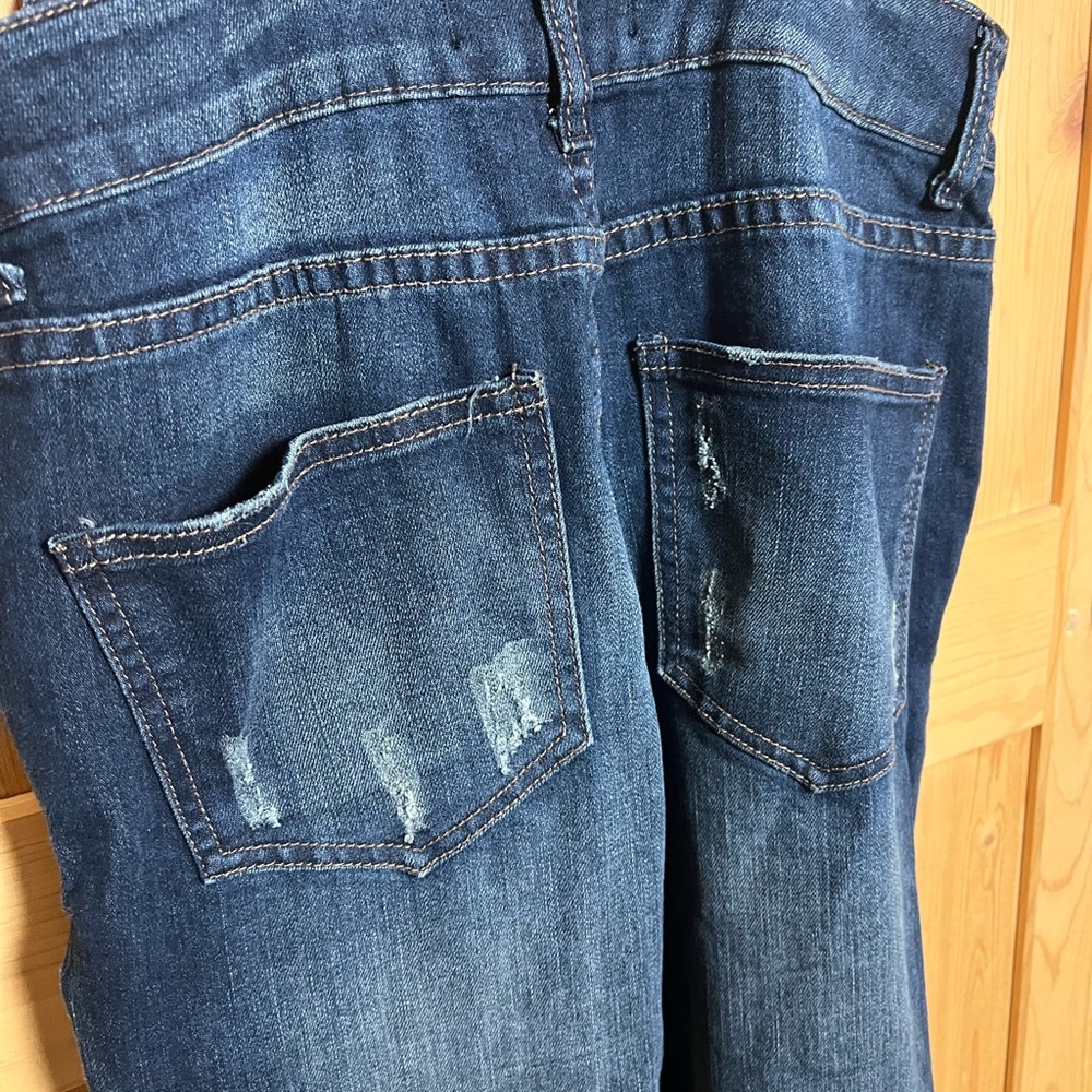 FREE PEOLE Brady Washed Denim Overalls - Picture 10 of 11